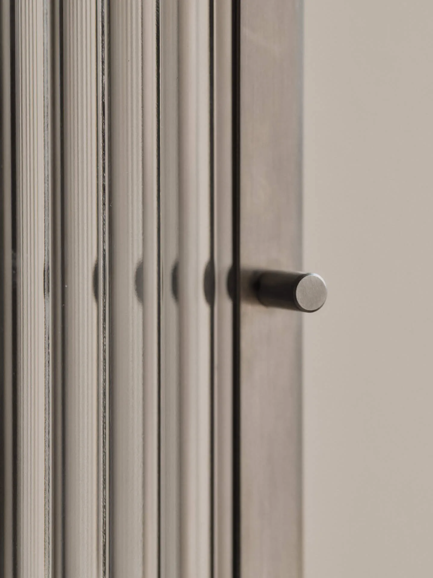 Haze väggskåp, Reeded glass - stainless steel Ferm Living