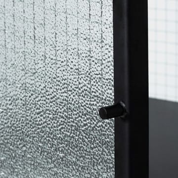 Haze vitrinskåp - Svart - Ferm Living