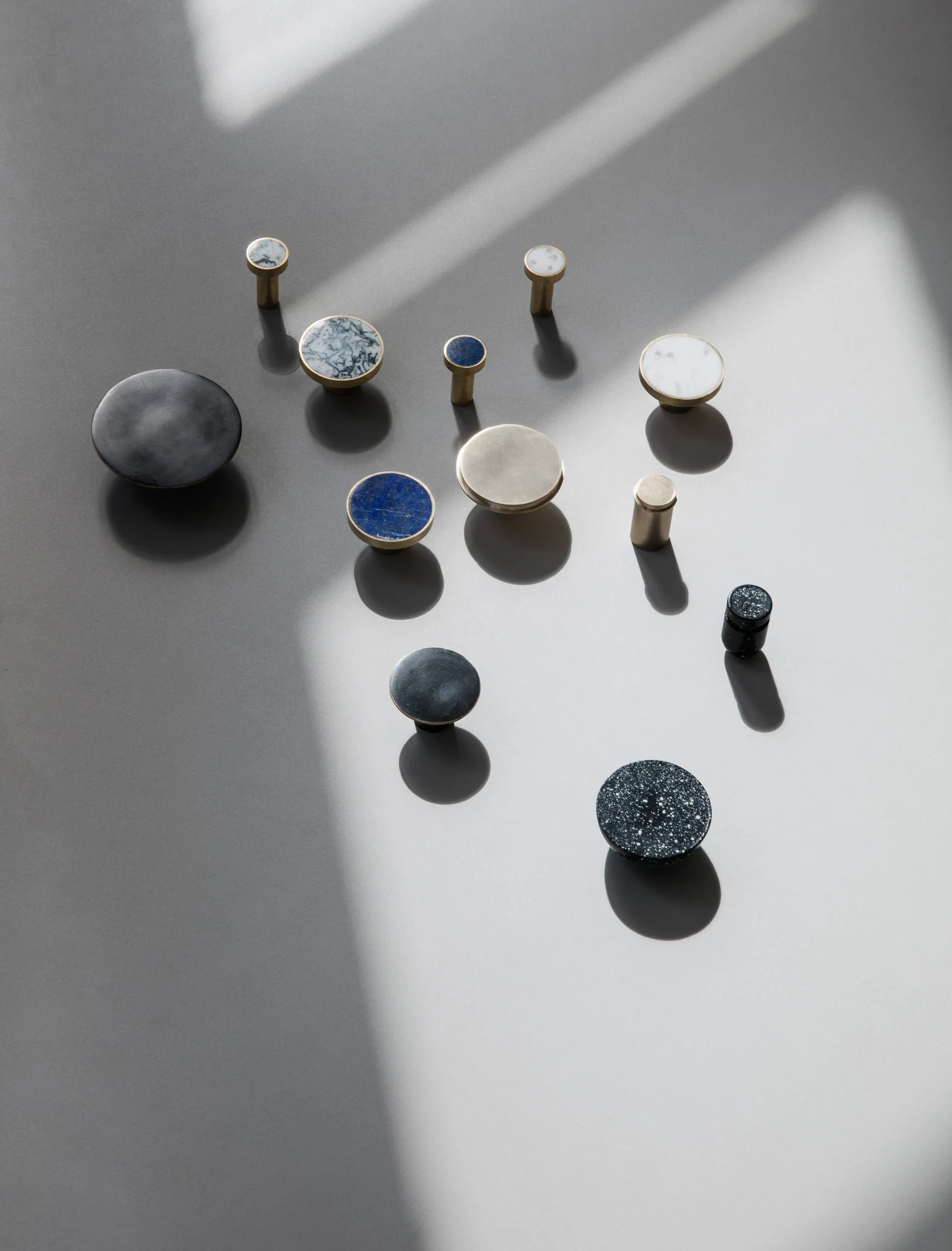 Hook krok mässing, Large Ø4,8cm Ferm Living