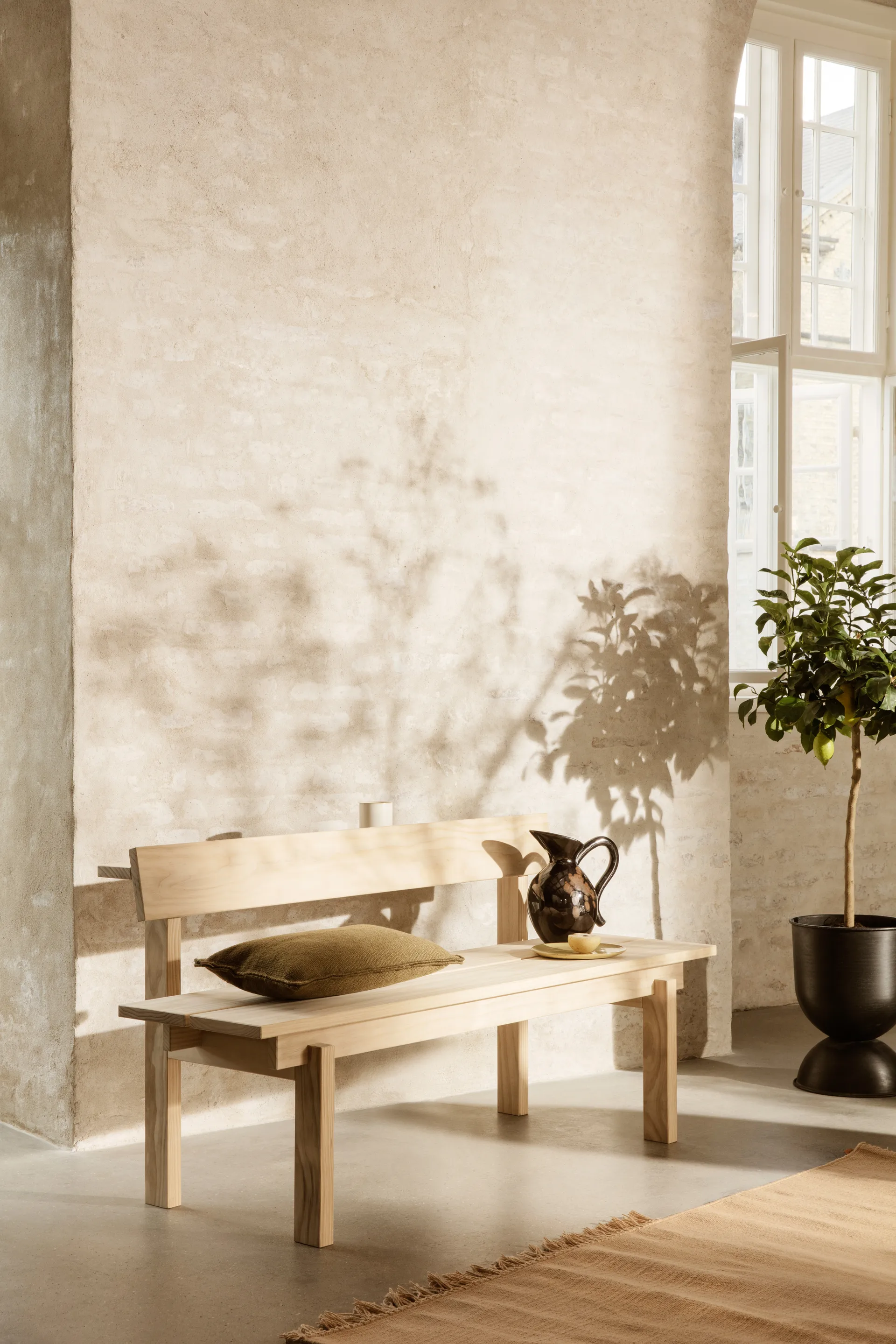 Hourglass kruka liten Ø30 cm, Svart-mörkgrå Ferm Living