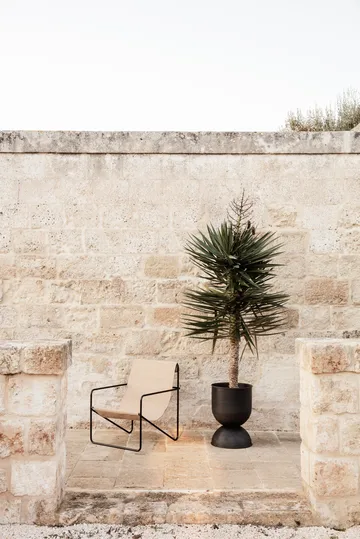 Hourglass kruka medium Ø40 cm - Svart-mörkgrå - Ferm Living