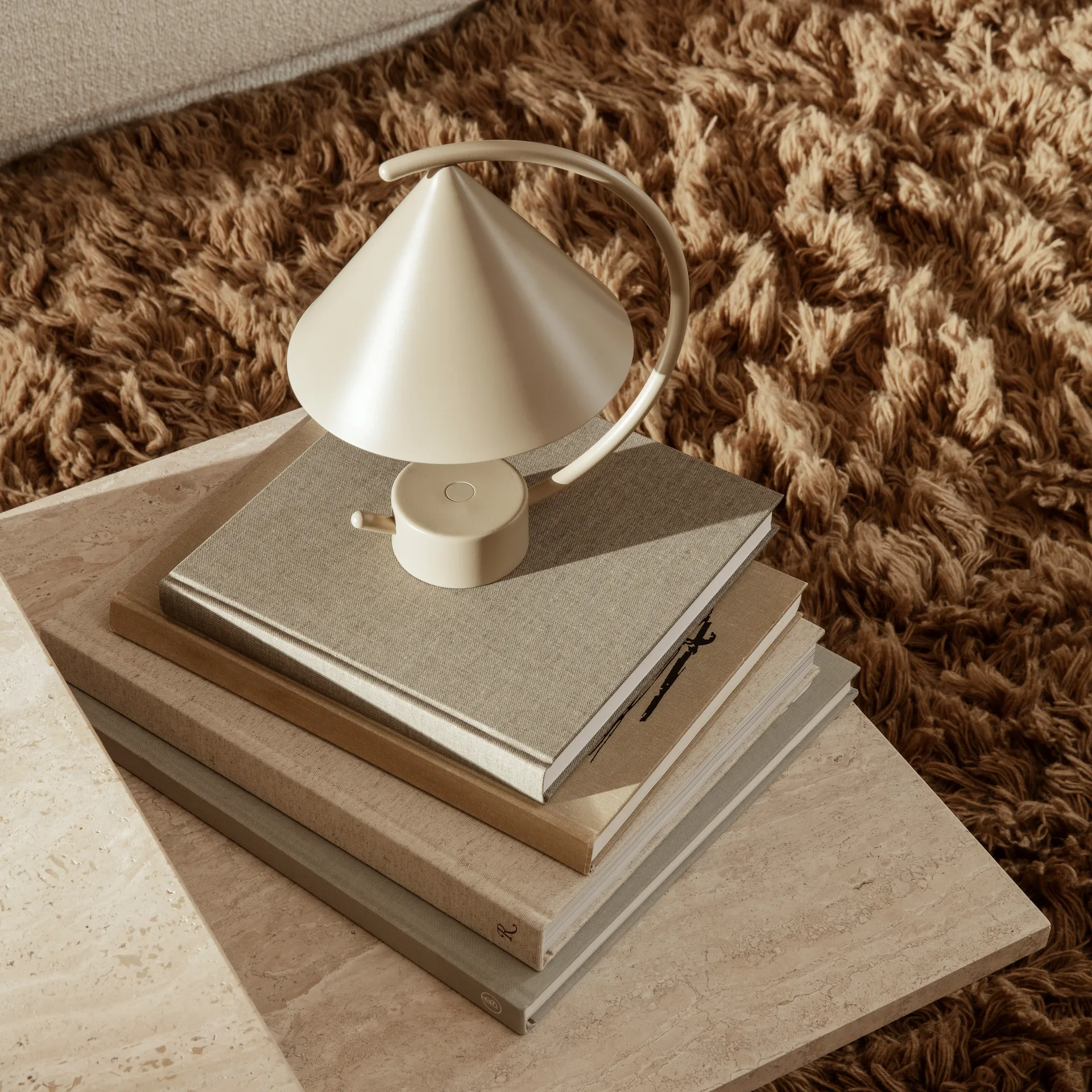 Meridian bordslampa, Cashmere Ferm Living
