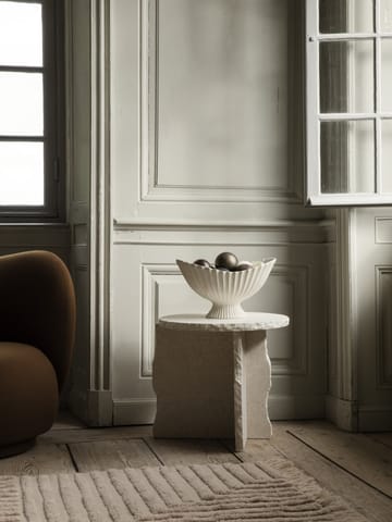 Mineral Sculptural bord Ø52 cm - Bianco Curia - Ferm Living