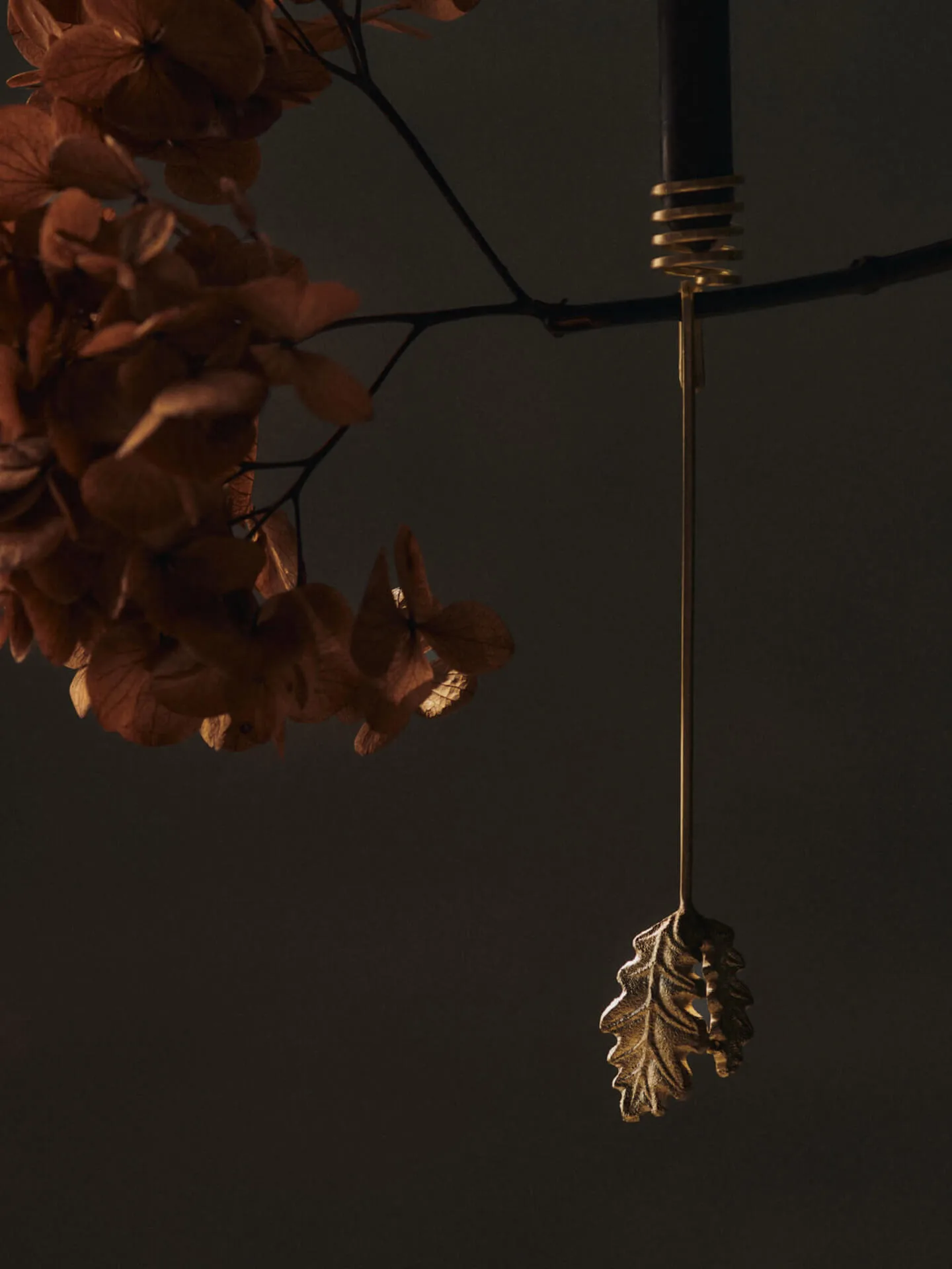 Oak leaf christmas tree ljusstake 4-pack, Brass Ferm Living