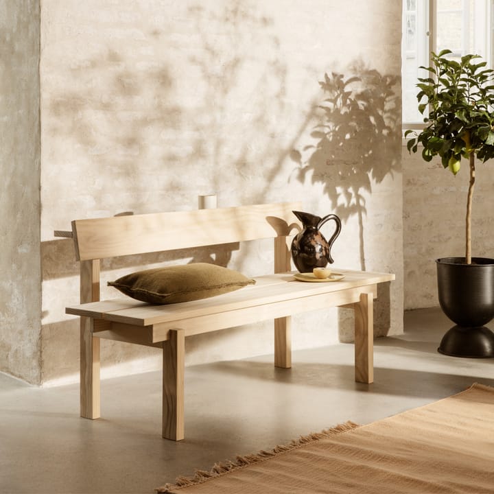 Peka bänk, pine natural Ferm Living