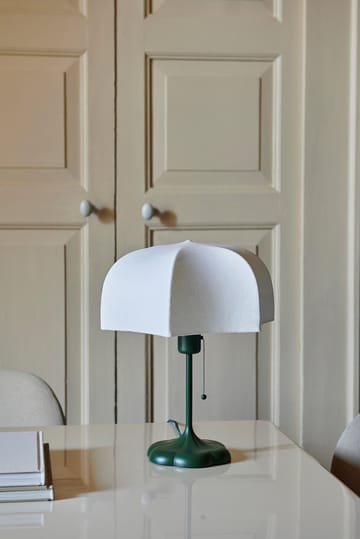Poem bordslampa Ø30x42 cm - White-grass green - Ferm Living