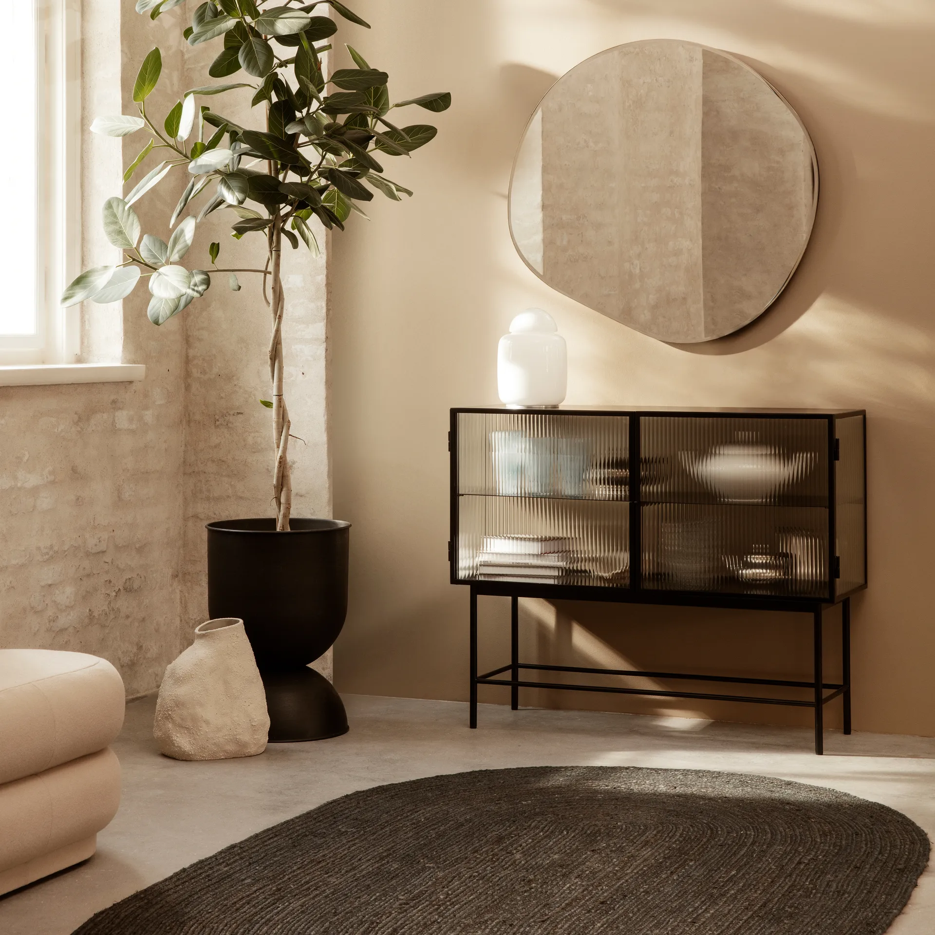 Pond spegel extra large, brass Ferm Living