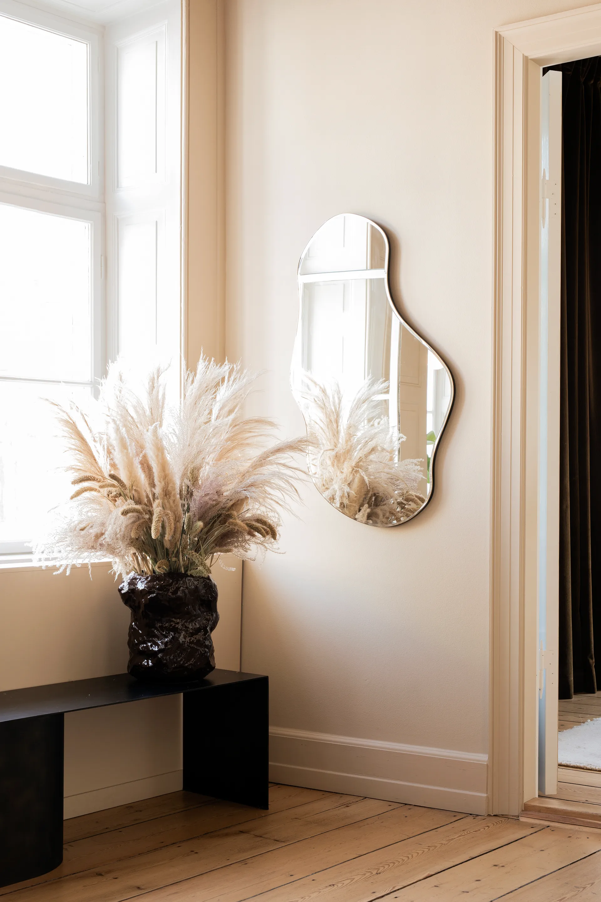 Pond spegel large, Mässing Ferm Living