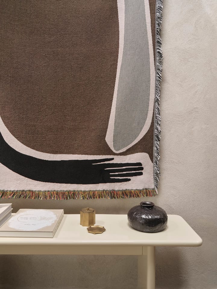 Pose Tapestry pläd 120x170 cm, Coffee Ferm Living
