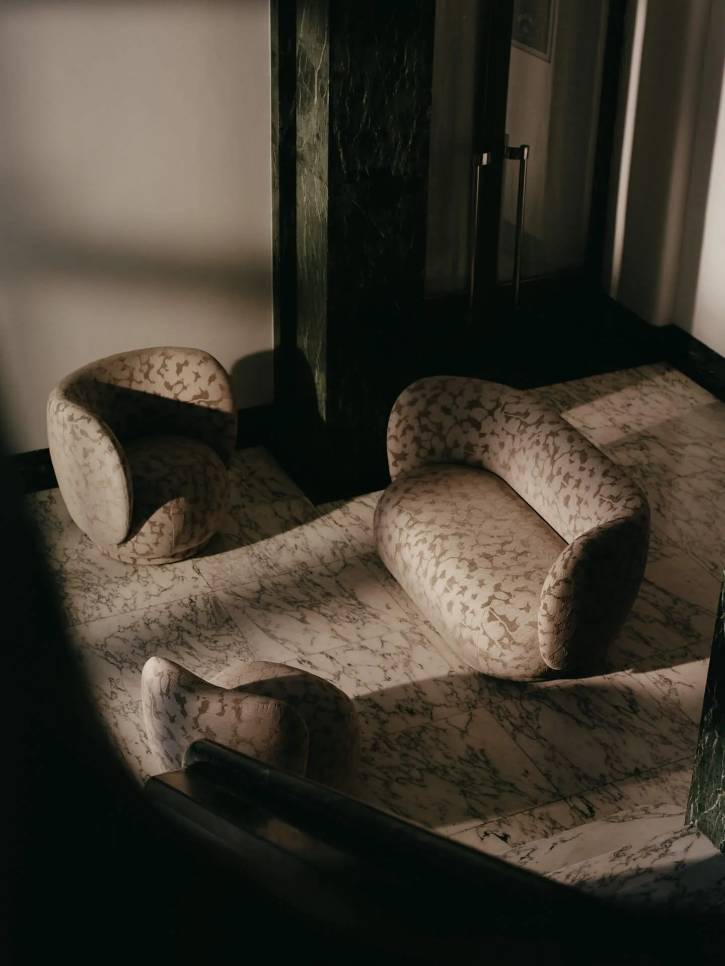 Rico lounge chair fåtölj swivel, Cilla-Taupe Ferm Living