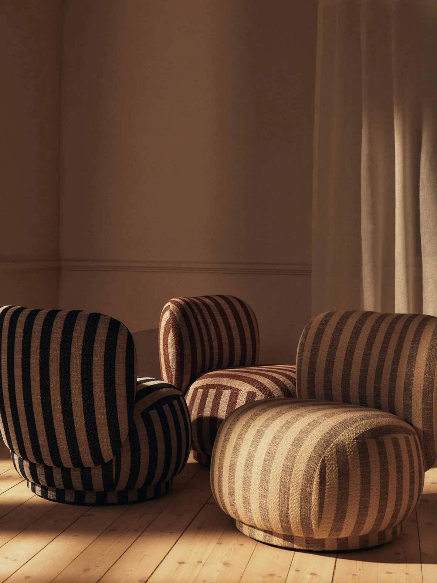 Rico lounge chair piccolo fåtölj, Louisiana, Sand-off-white Ferm Living