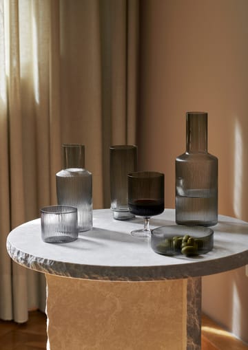 Ripple glas lågt 4-pack - Smoked Grey - Ferm Living