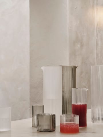 Ripple vattenkaraff 1,12 L - Frosted - Ferm Living