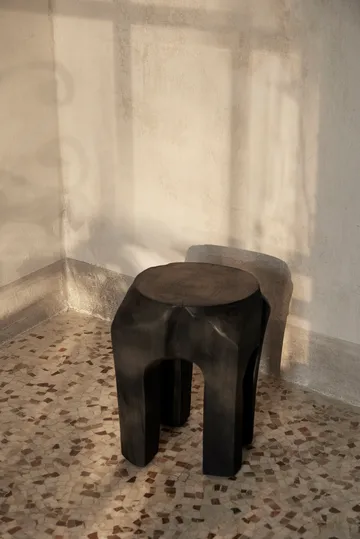 Root rund pall Ø30x40 cm - Black stained - Ferm Living