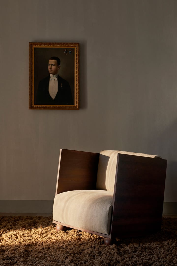 Rum loungefåtölj rich linen, Dark stained-natural Ferm Living