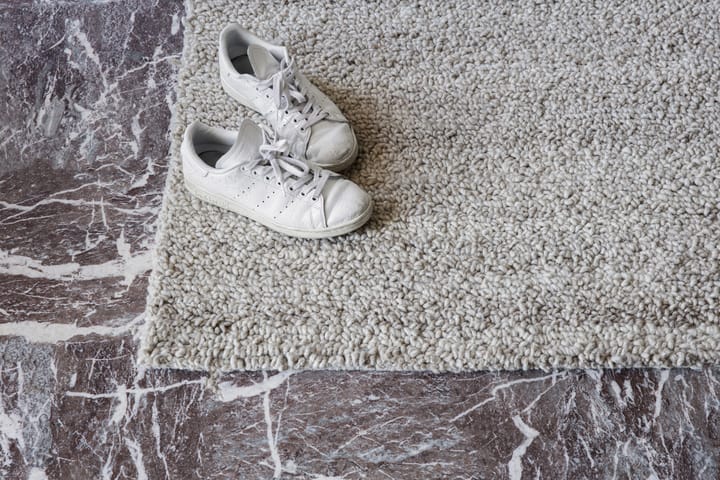Shade Loop matta L 200x300 cm, Beige Ferm Living