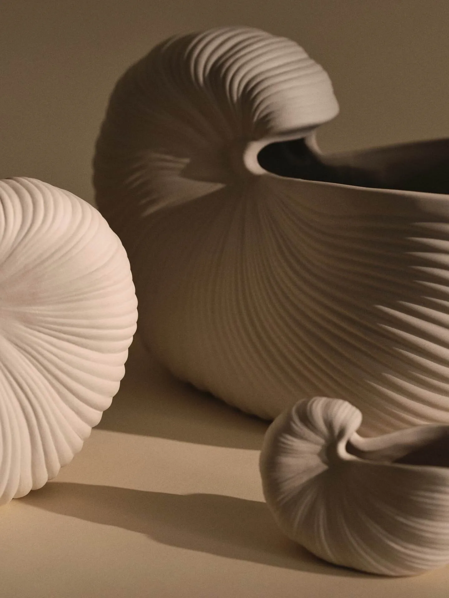 Shell pot, Off-white, 11x5,5x7,7 cm Ferm Living