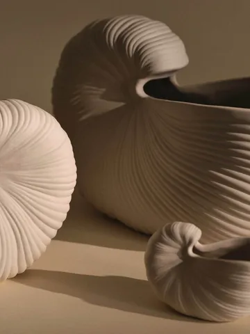 Shell pot - Off-white, 11x5,5x7,7 cm - Ferm Living