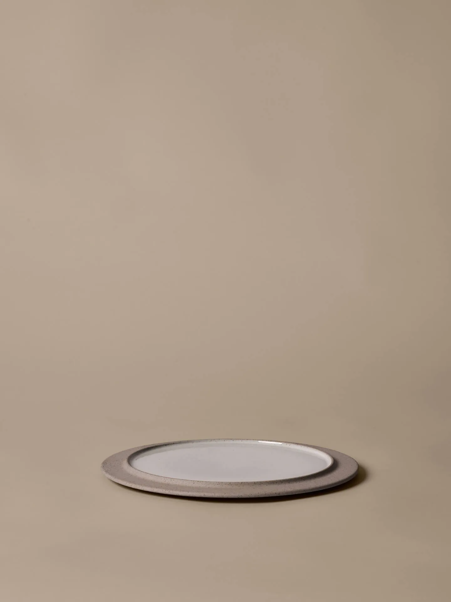 Sonae tallrik 2-pack, Grey-white, Ø28 cm Ferm Living