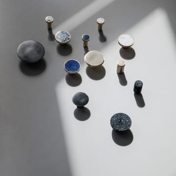 Stone krok liten - vit marmor-mässing - Ferm Living