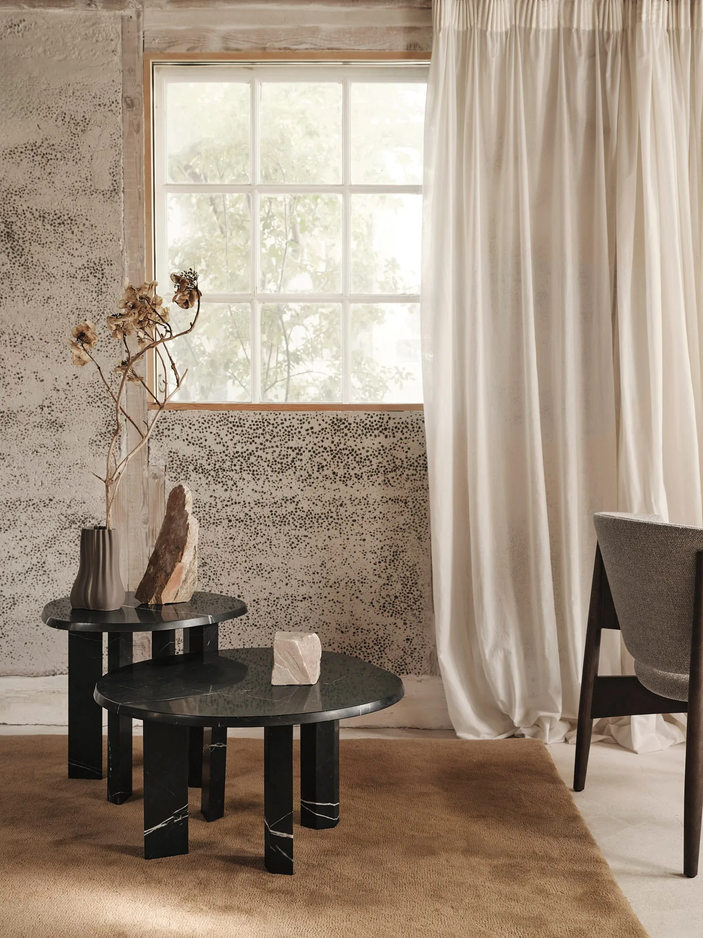 Taula sidobord Ø54,4x45 cm, Black Ferm Living