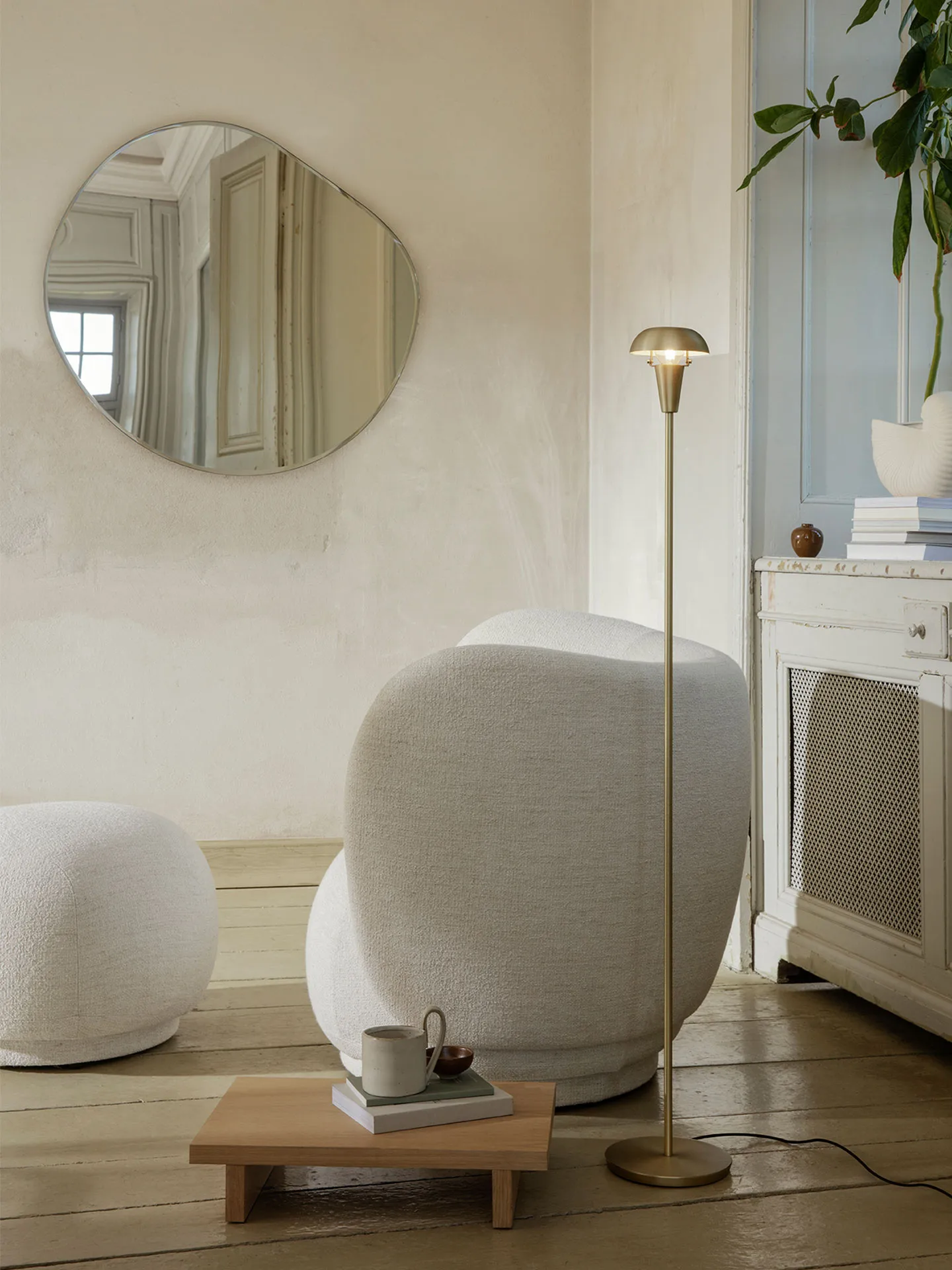 Tiny golvlampa 124,2 cm, Mässing Ferm Living