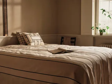 Twill överkast - Off-white-black, 230x260 cm - Ferm Living