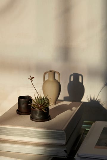 Uneru Mini kruka med fat 2 delar - Black - Ferm Living