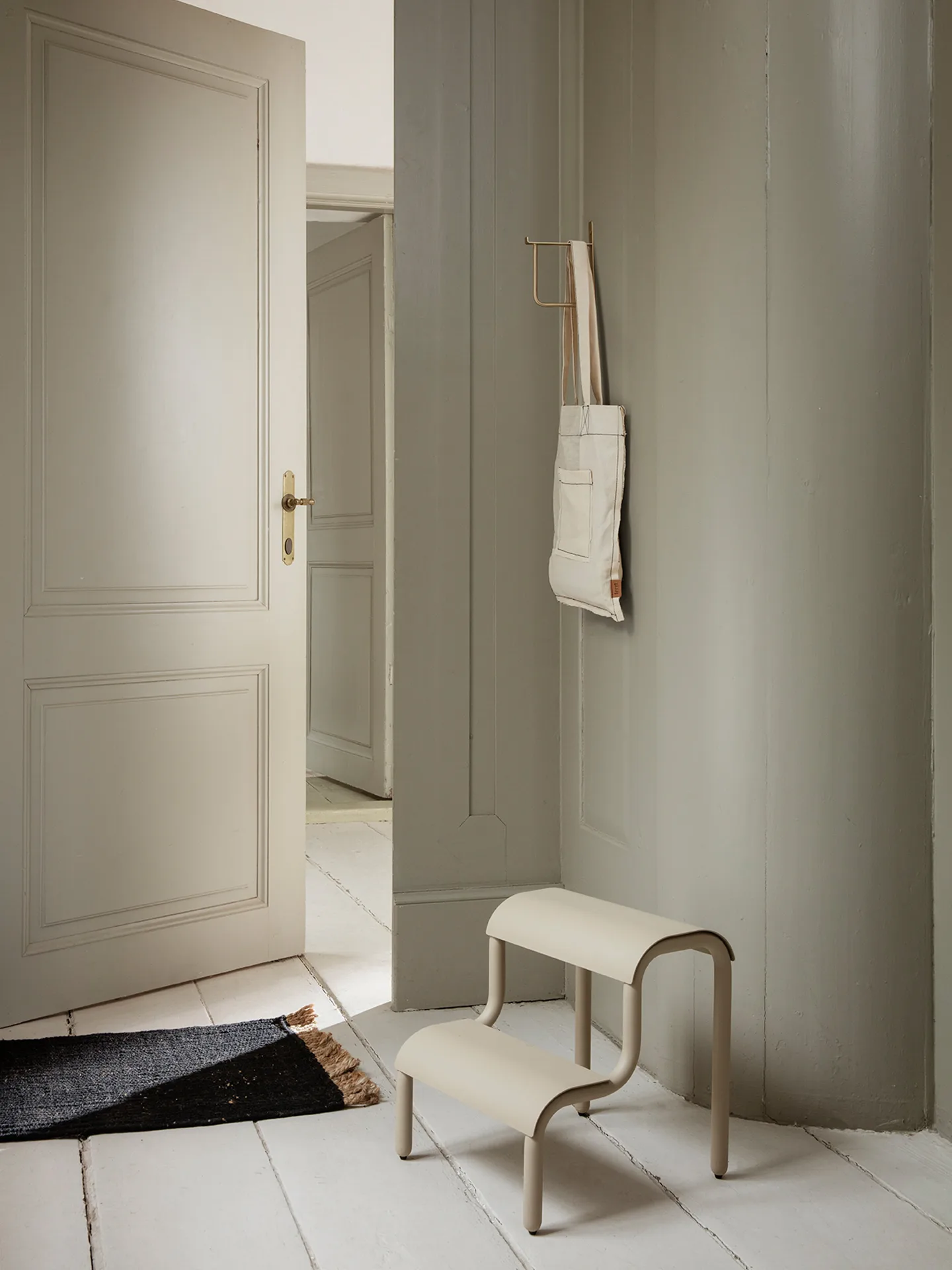 Up stegpall, Cashmere Ferm Living