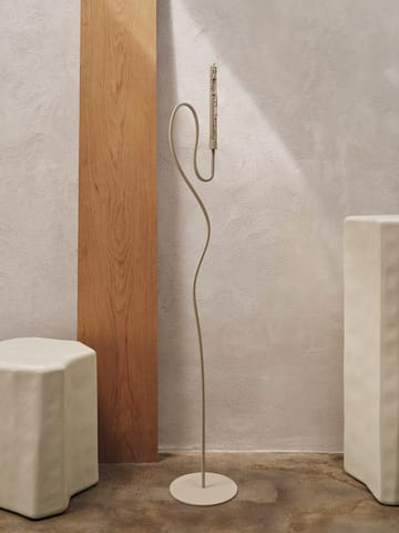 Valse golvljusstake - Cashmere - Ferm Living