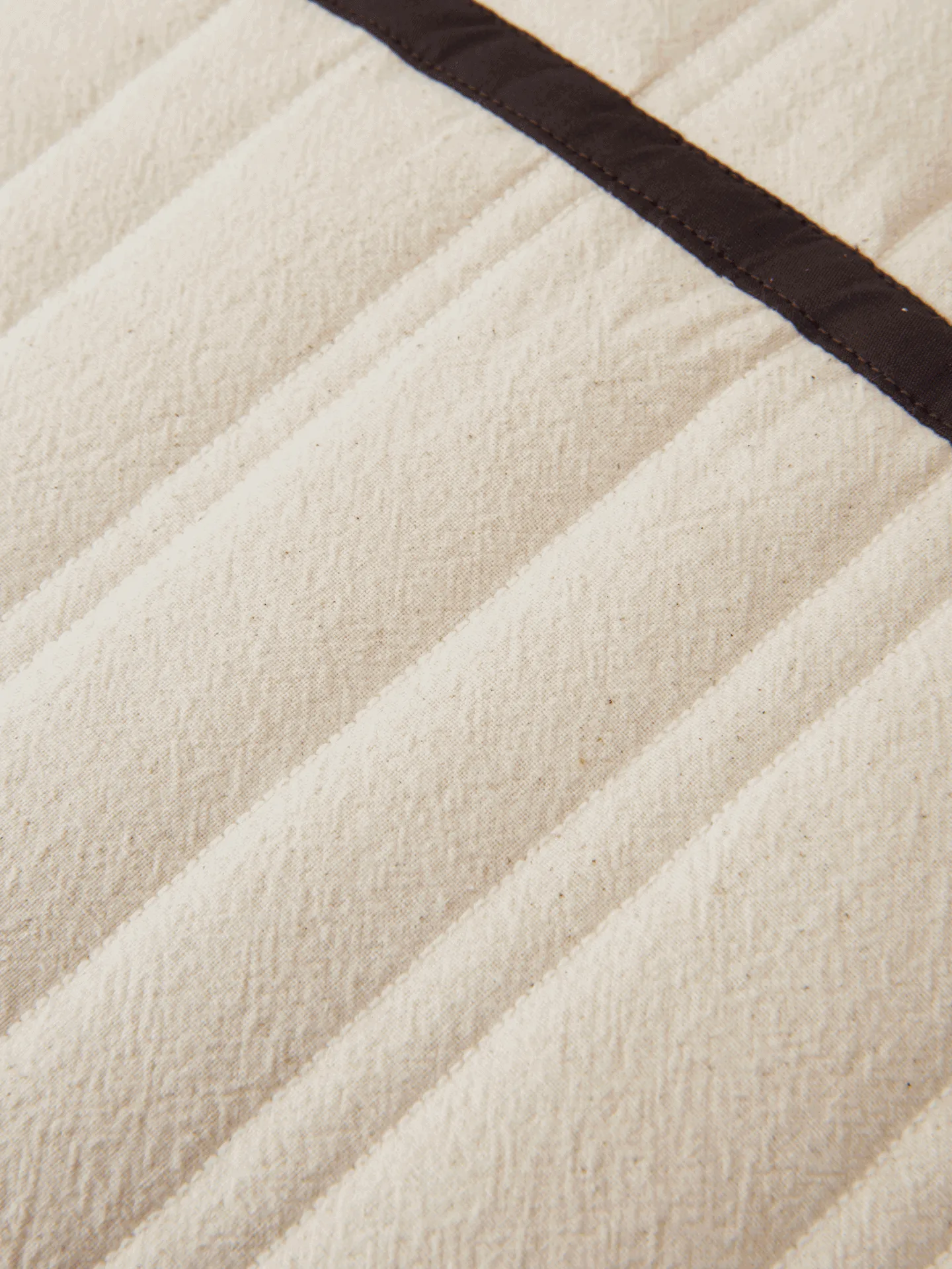 Vari quiltad kudde 60x80 cm, Natural-dark chocolate Ferm Living