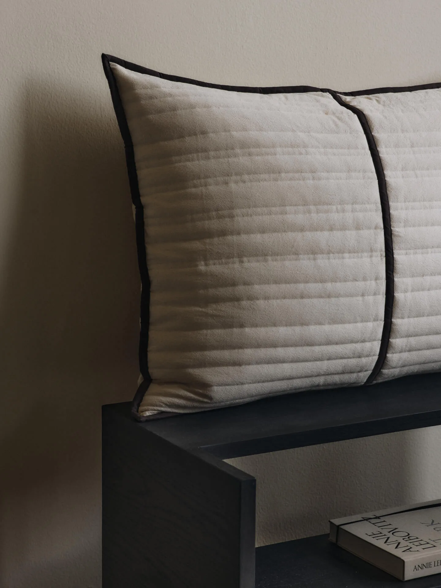 Vari quiltad kudde 60x80 cm, Natural-dark chocolate Ferm Living