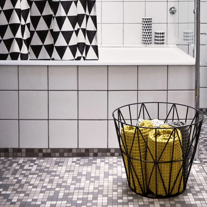 Wire korg svart, small Ferm Living