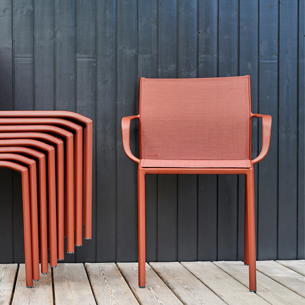 Cadiz karmstol, clay grey Fermob