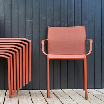 Cadiz karmstol - Red ochre (röd) - Fermob