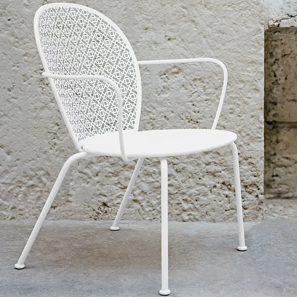 Lorette karmstol låg, Black cherry (vinröd) Fermob