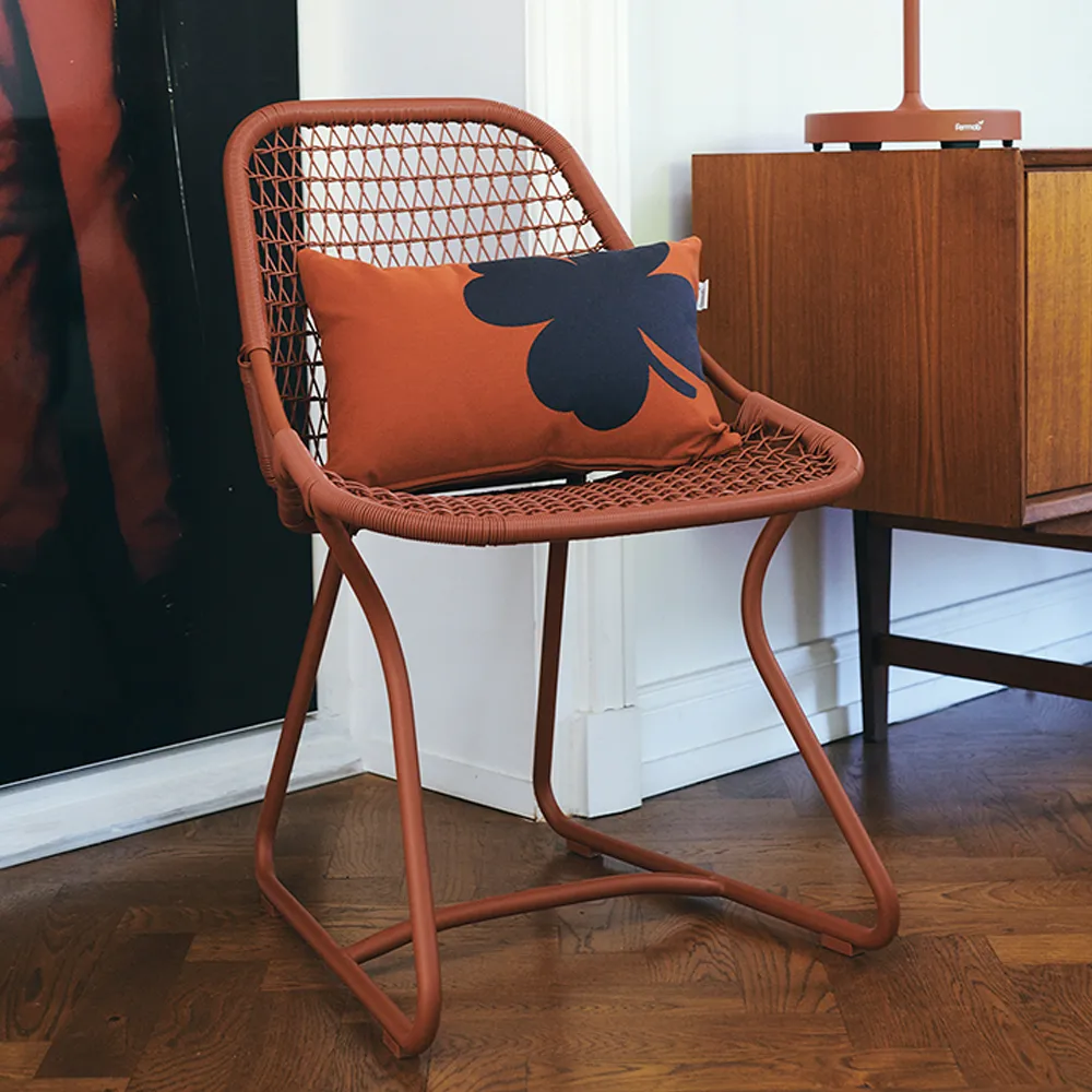 Sixties stol, Red ochre (röd) Fermob