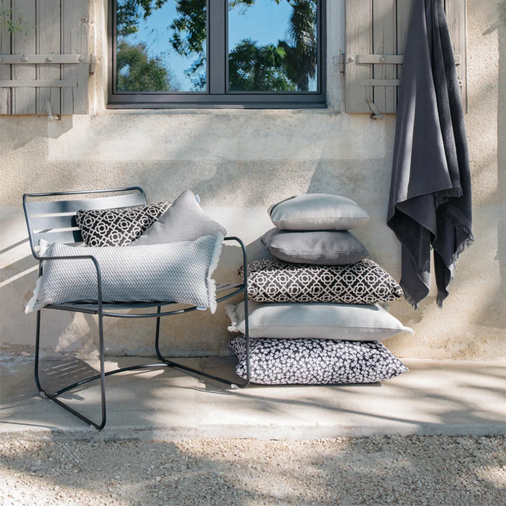 Surprising karmstol låg, anthracite Fermob