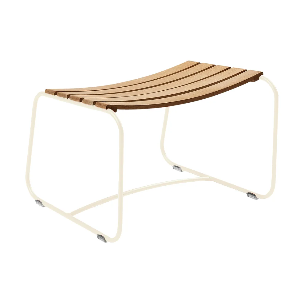 Surprising Teak fotpall, Latte beige Fermob