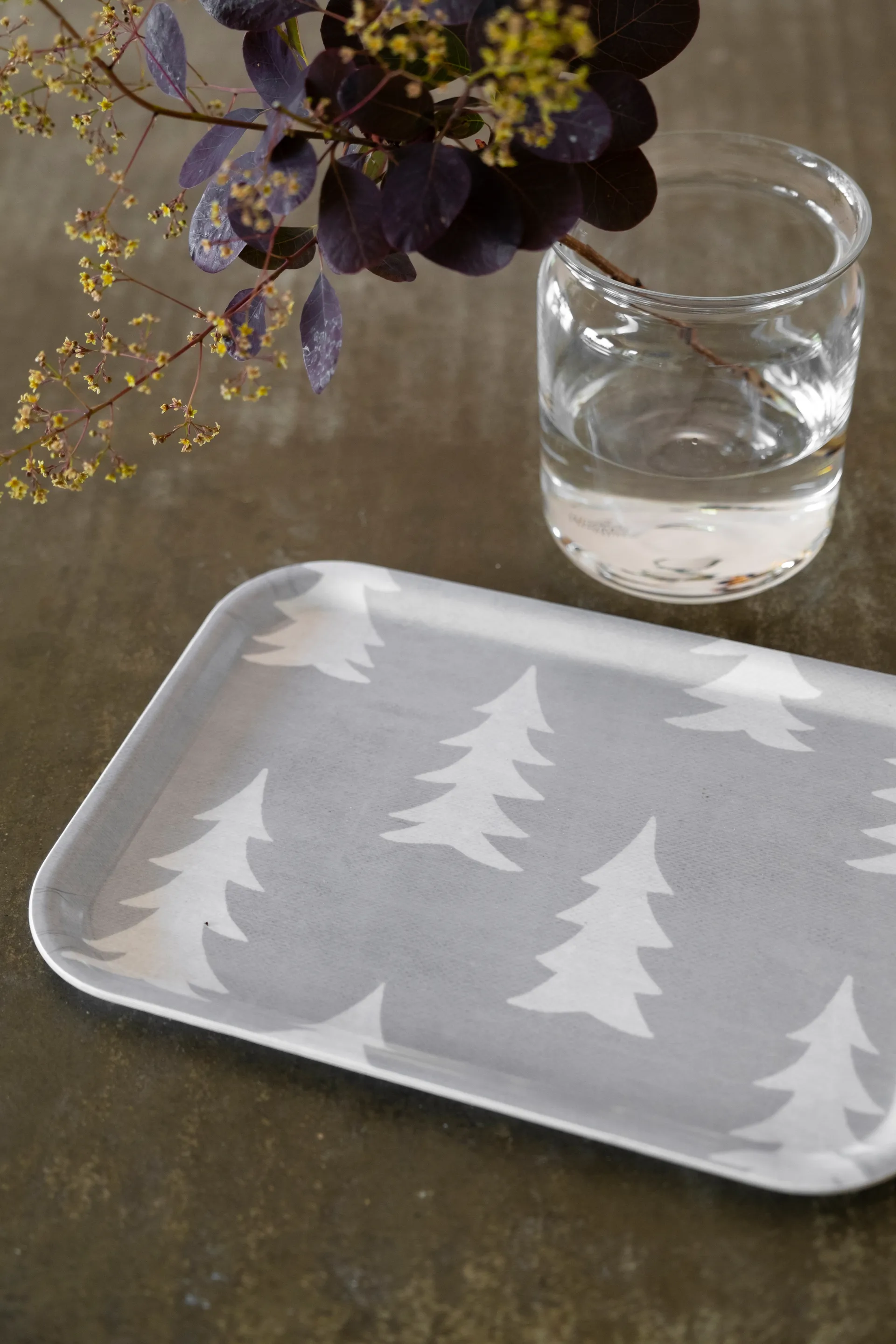 Gran bricka 20x27 cm, Grå-vit Fine Little Day