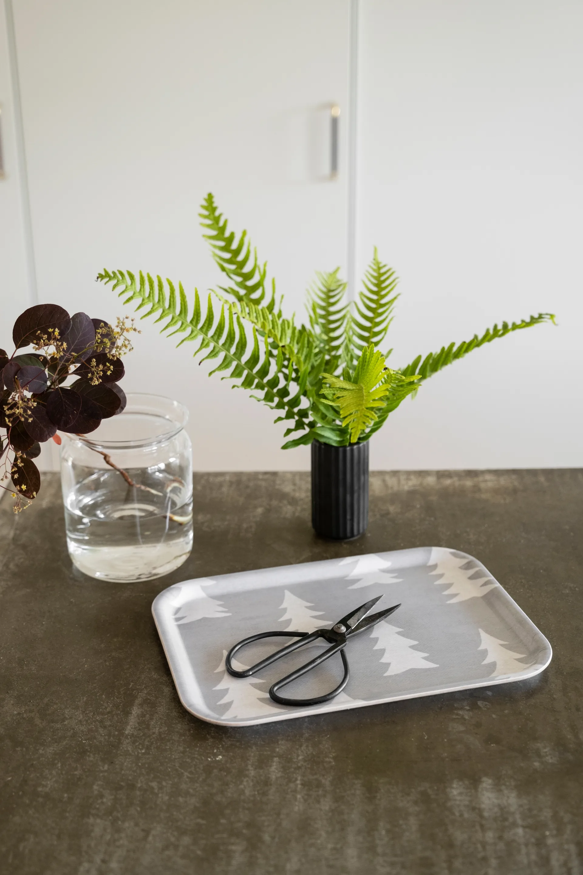 Gran bricka 20x27 cm, Grå-vit Fine Little Day