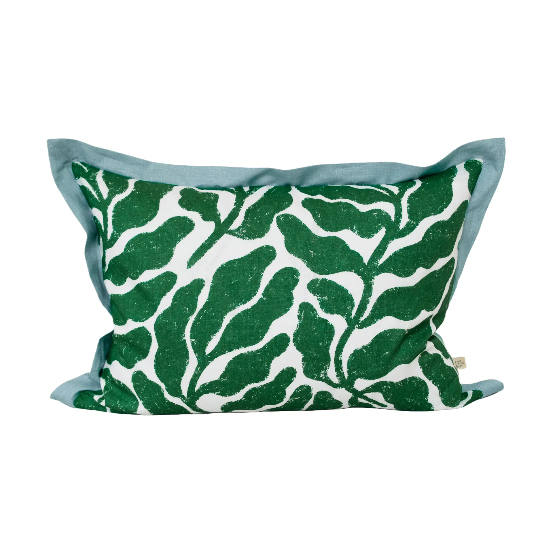 Leaves kuddfodral konstraterande vinge 48x68 cm, Green-blue Fine Little Day