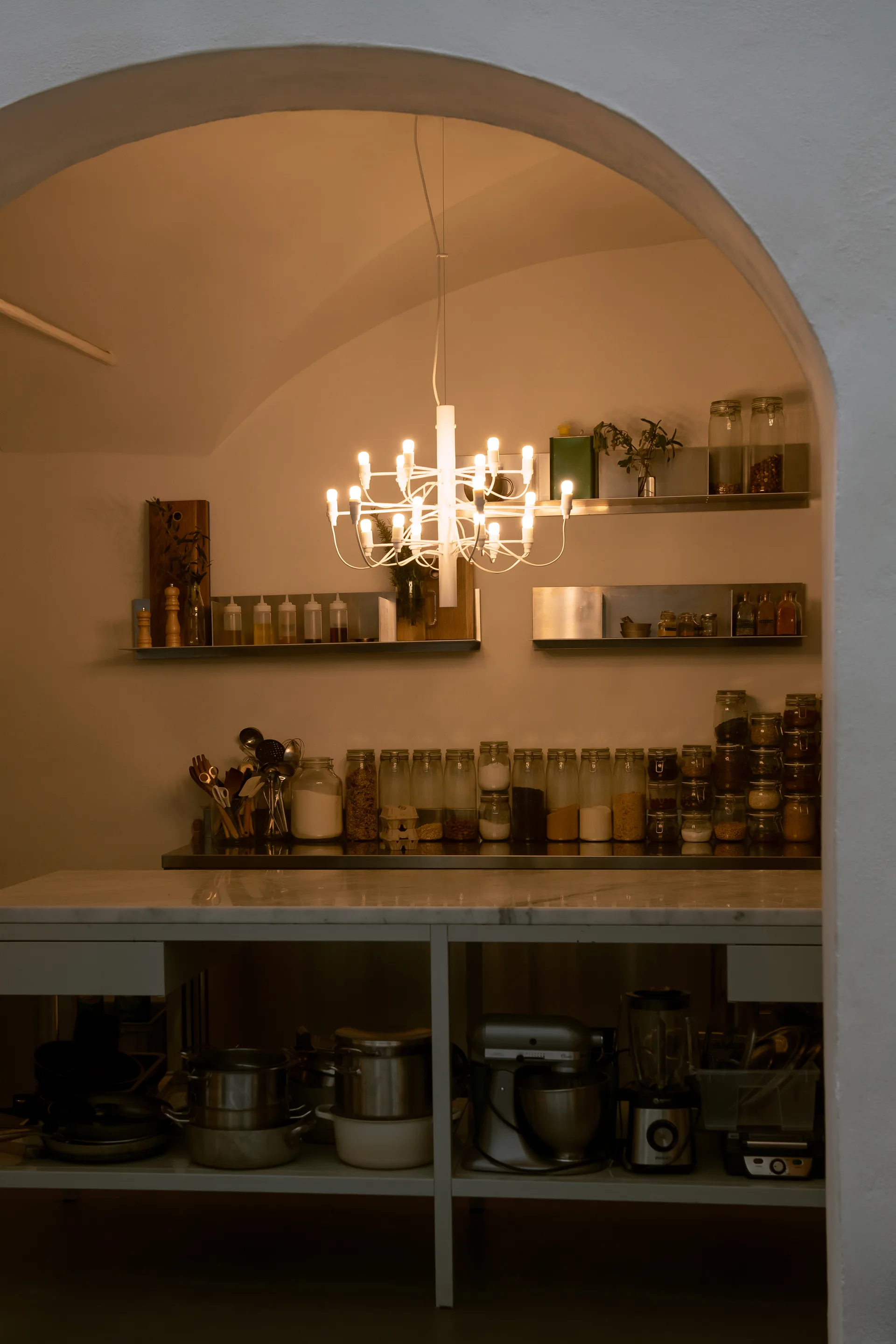 2097 Sarfatti ljuskrona, Mattvit 18 lampor Flos