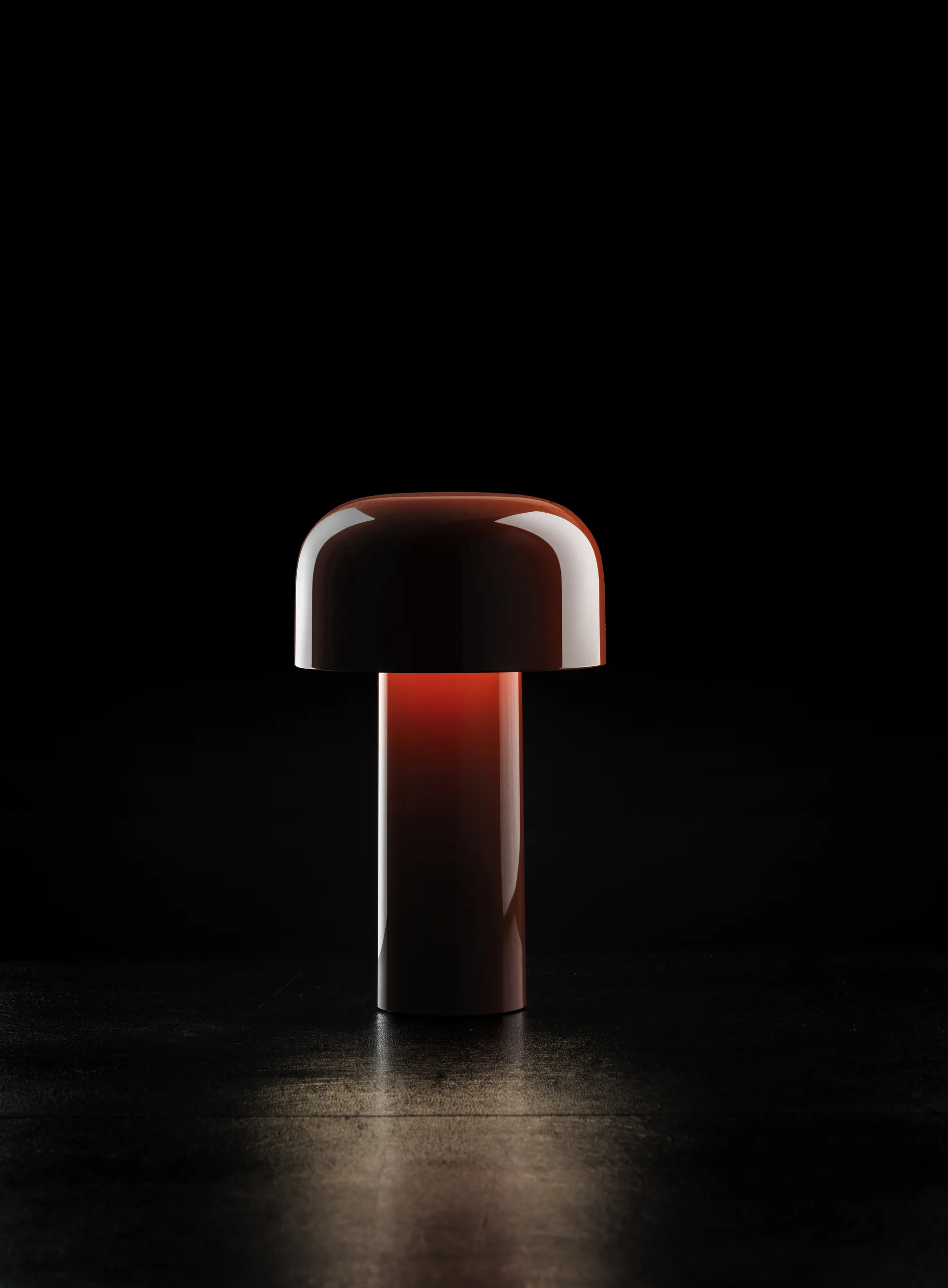 Bellhop bordslampa portabel, Brick red, IP54 (inom/utomhus) Flos