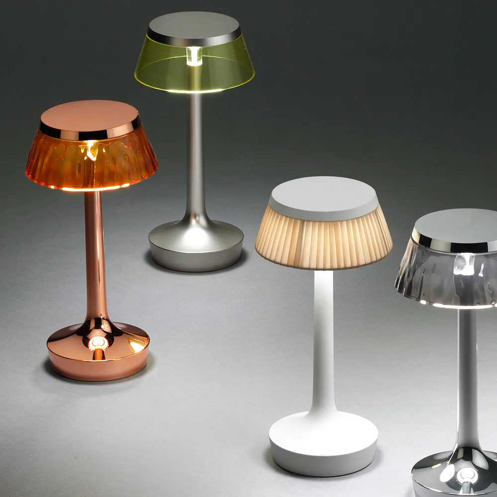 Bon Jour Unplugged bordslampa, Copper-fumée Flos