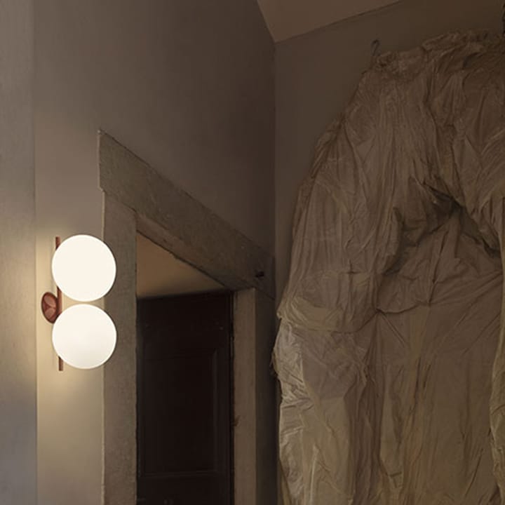 IC lights C/W1 Double vägglampa, svart, opal Flos