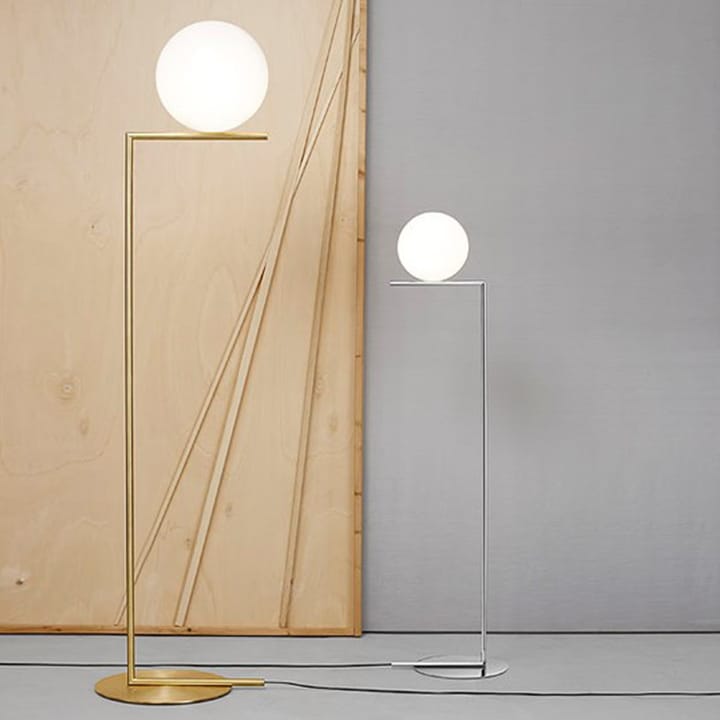 IC lights F1 golvlampa, borstad mässing, opal Flos
