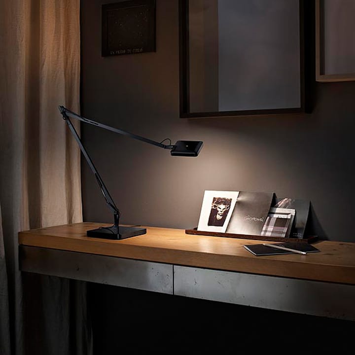 Kelvin T LED bordslampa - vit blank - Flos