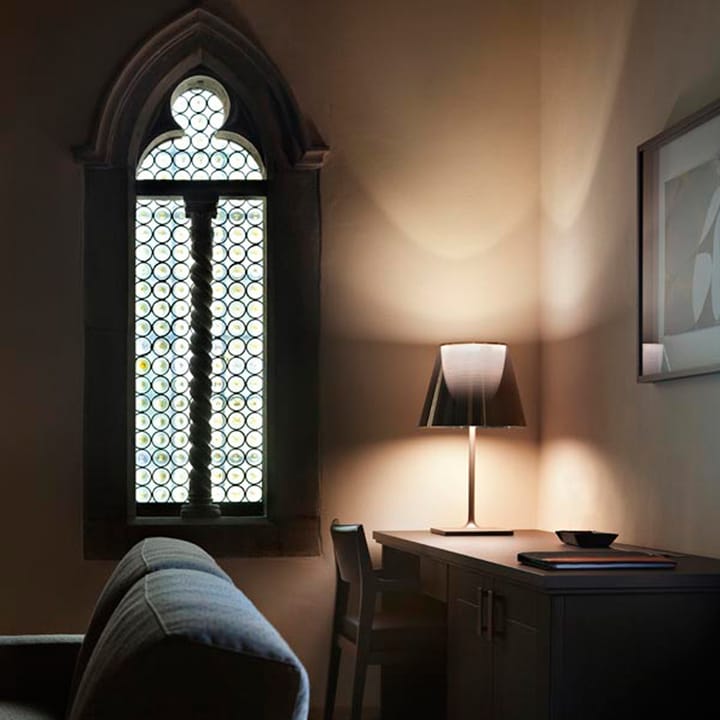 KTribe T2 bordslampa, brons Flos