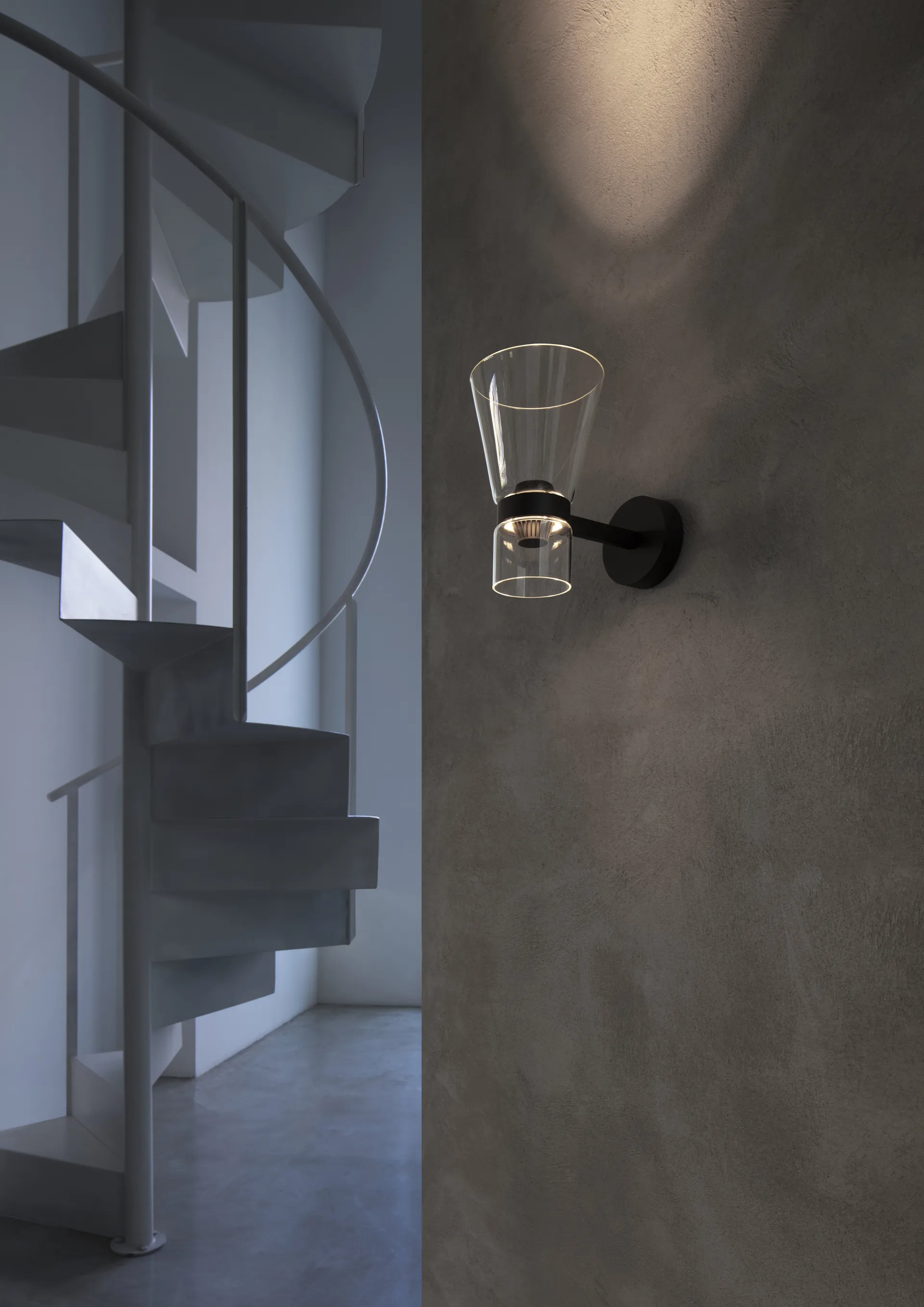 Nocturne Cone vägglampa - Svart,  Flos